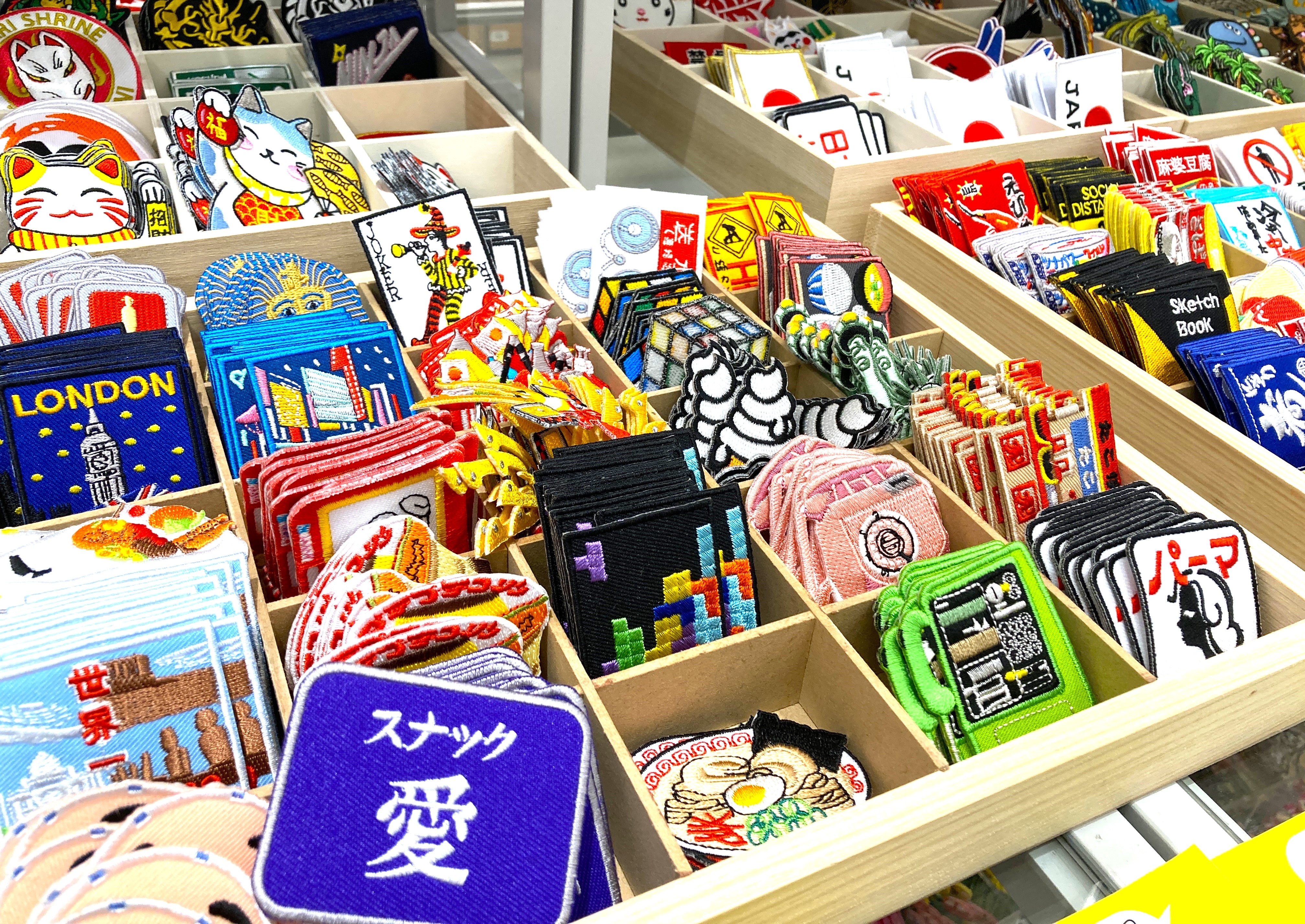 https://shinsaibashi.hands.net/item/f15bf55dc99cd455df9da34abc58e9293f7e9894.JPG